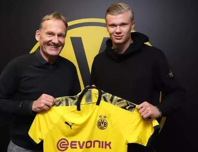 🔥梦回巅峰！哈登三分16中10轰赛季新高55分（💥三分雨倾盆！哈登外线16投10中狂飙赛季新高55分）