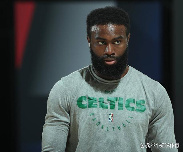 中超比赛亮点：上海海港2-1取胜山东泰山,（中超焦点战：上海海港2比1击败山东泰山）