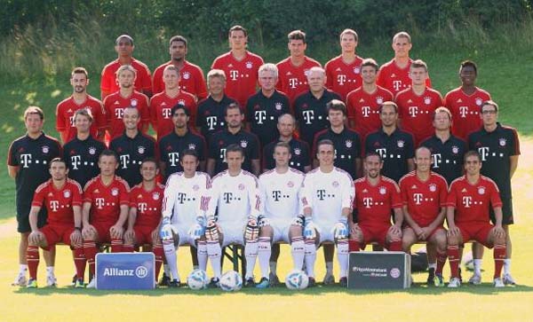 NBA常规赛MVP争夺战激烈（NBA常规赛MVP之争白热化）